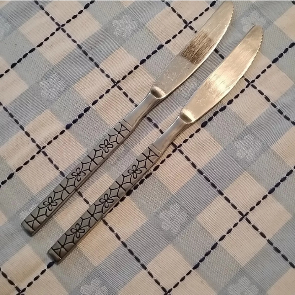 Oneida Northland Impulse Stainless Flatware 2 Butter‎ Knives Butterknives